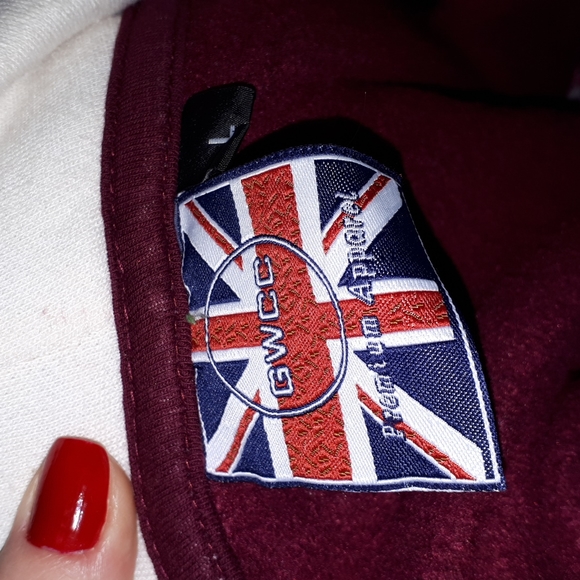Thick comfy london hoodie. Straight from the UK. - Picture 3 of 3
